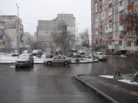 По Индустриальному шоссе, 21, 21/1, 23, 27 в Керчи завершено благоустройство придомовых территорий