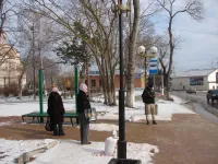 Новости » Общество: Остановка "Площадь Ленина" в Керчи с нетерпением ждет остановочного павильона