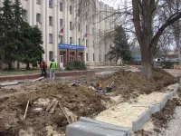 Новости » Общество: В Керчи продолжается благоустройство территории у Школы искусств им. Р. Сердюка