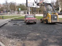 Парковку у магазина "Белочка" в Керчи готовят к асфальтированию