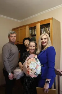 Новости » Общество: В Керчи за неполные 4 дня отметили свои дни рождения сразу два долгожителя