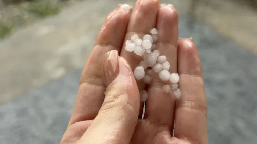 В Керчи прошел град