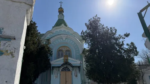Новости » Общество: Пасхальные куличи в Керчи начнут святить в субботу с обеда