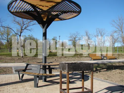 В преддверии майских праздников керчанам подготовили еще одну мангальную зону