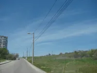 На новой дороге к Куль-Обинскому шоссе в Керчи установили светодиодные светильники