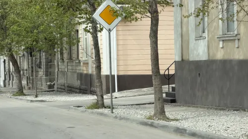 В Керчи на Свердлова работы не ведутся уже несколько месяцев