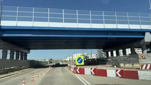 На Буденного перекрыли часть дороги