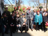 Сегодня в Керчи прошла фронтовая акция "У дома ветерана"
