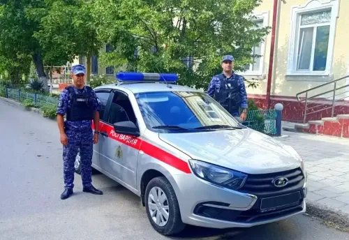 В Керчи сотрудники Росгвардии вернули домой ребенка
