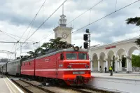 Количество поездов "Таврия", курсирующих в Крым и обратно, сократят