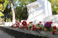 Новости » Общество: Память партизан и подпольщиков почтили в Керчи
