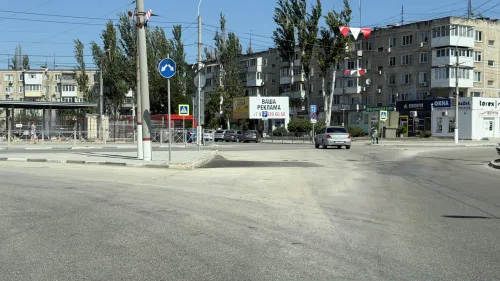 В Керчи водоканал начал латать ямы после своих работ