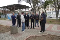 Новости » Общество: Летний сезон завершен - власти Керчи побывали на набережной