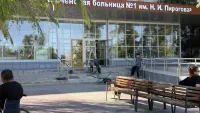 Керчь дождалась ремонта ступеней у горбольницы №1