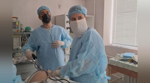 Врачи керченской больницы имени Пирогова обменялись опытом лечения паховой грыжи