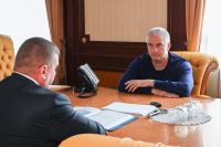 Новости » Общество: В муниципалитетах сформируют трехлетний план по ремонту подъездов многоквартирных домов – Сергей Аксёнов
