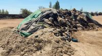 Новости » Экология: Загрязненный мазутом с танкеров грунт утилизируют в Крыму к концу года