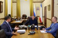 Новости » Коммуналка: Юрий Гоцанюк и Олег Каторгин обсудили проблемные вопросы проведения отопительного сезона в Керчи