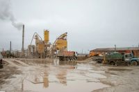 Новости » Общество: Вопрос переноса асфальтного завода из центра Керчи перешёл в практическую стадию