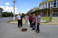 Новости » Общество: В сквере «Монетка» тестировали систему полива